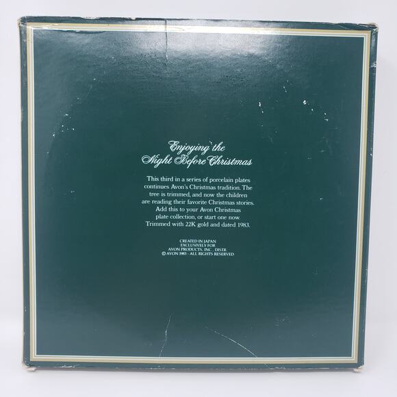 Avon 1983 22K Gold Enjoying The Night Before Christmas Holiday Plate - Picture 2 of 7